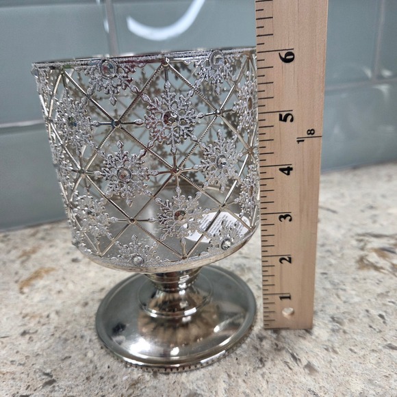 Bath Body Works Snowflake Pedestal Candle Holder Silver Christmas Decor Festive - Picture 2 of 5